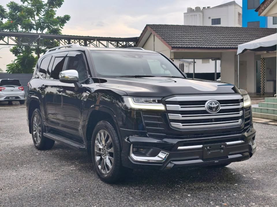 2023 Toyota Land Cruiser 3.4 J300 ZX Modellista 7 Seater SUV