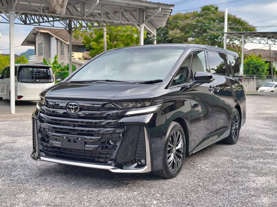 2024 Toyota Vellfire 2.4 Z Premier MPV **grade 5a