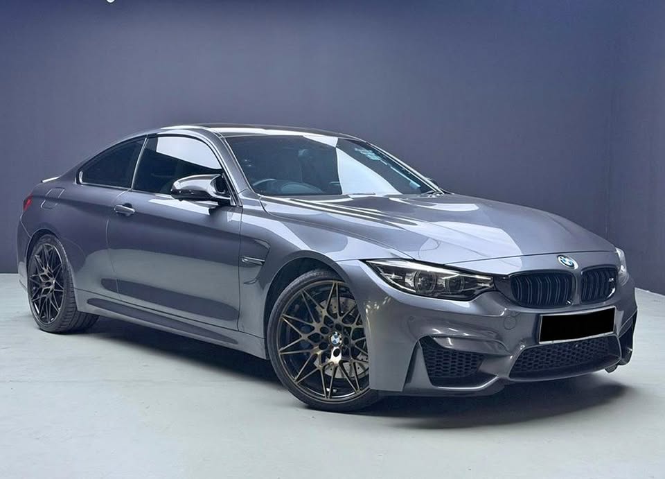 2018 BMW m4 3.0 competition coupe lci - carbon fibre roof