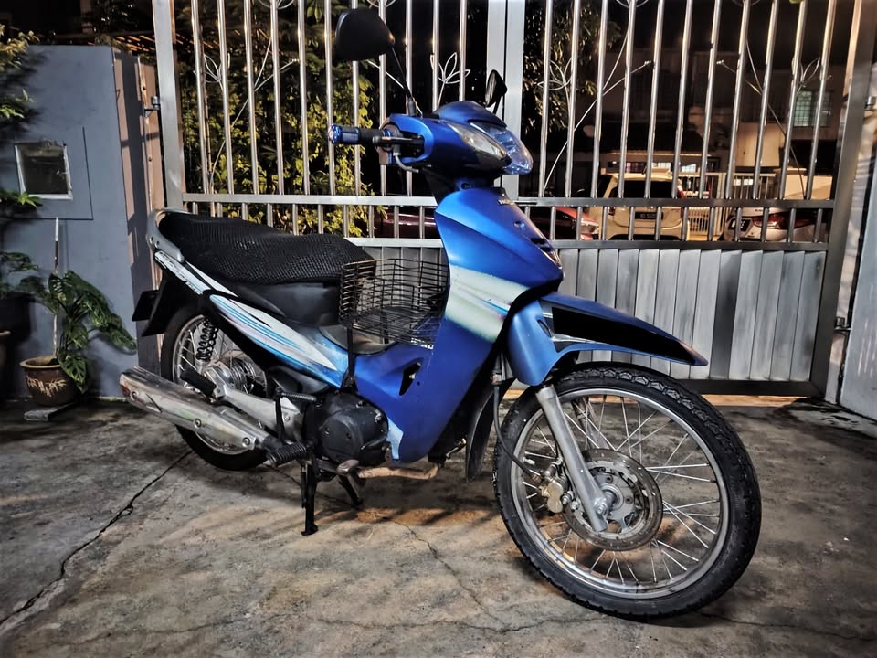 2005 HONDA NF 125 CC with disc brake for sale