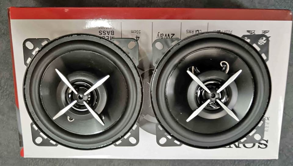 Sony car dashboard speaker 4" pair
