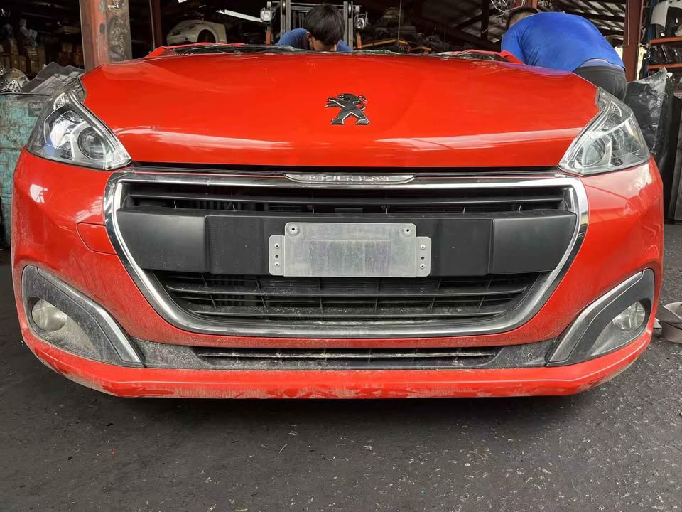 Peugeot 208 facelift 2018y 1.2 turbo halfcut ckd front parts