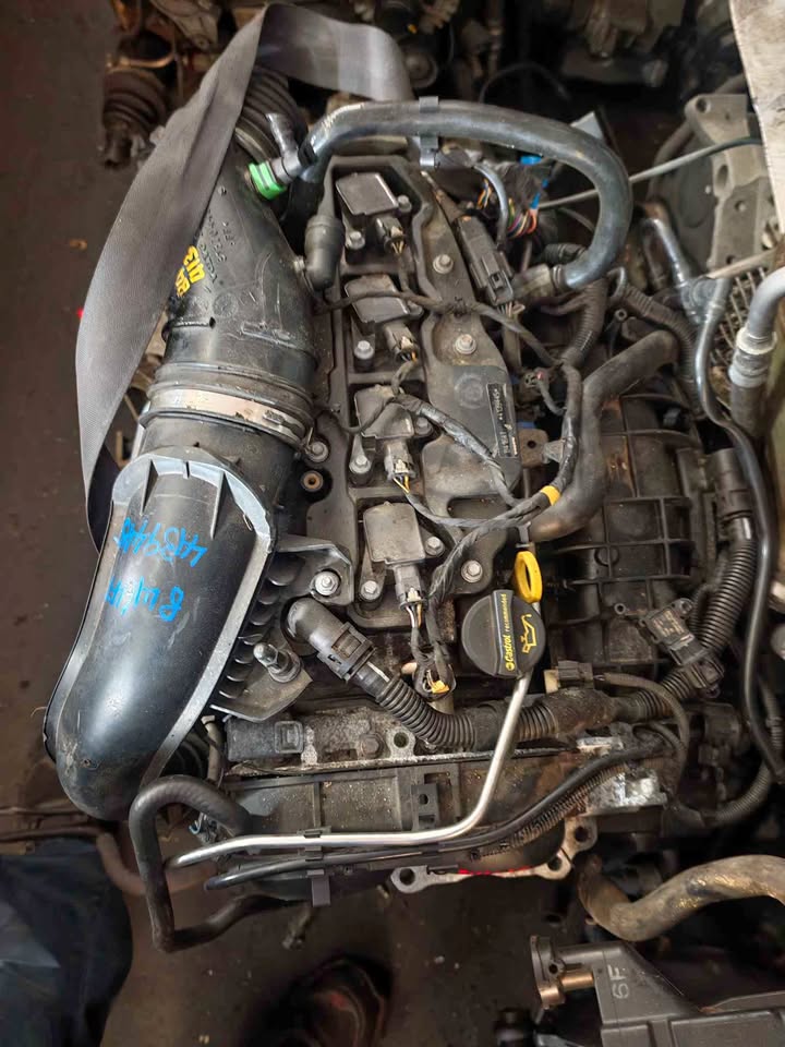 Ford kuga 1.6 turbo engine complete for parts
