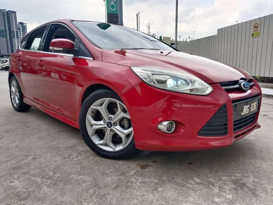 PROMOSI JUALAN MURAH HUJUNG TAHUN FORD FOCUS S+ 2.0 TIPTOP 2015 LOAN PENUH WARRANTY 3 TAHUN