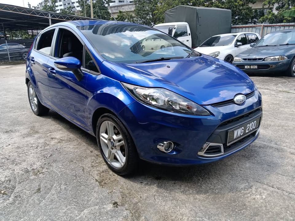 RM 8000.00 SIAP TUKAR NAMA JUALAN CASH FORD FIESTA 2012 TIPTOP CONDITION