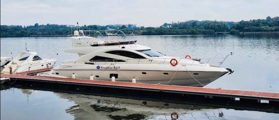 Yacht for rental/charter in johor(boat for rent)