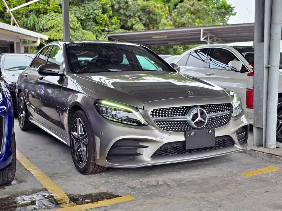 Mercedes Benz C200 1.5 AMG Laureus Edition (Year 2020 Unregistered