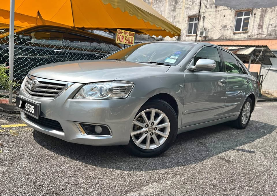 2009 TOYOTA CAMRY 2.0 AUTO VVT-I NEW FACELIFT (DIRECT OWNER)