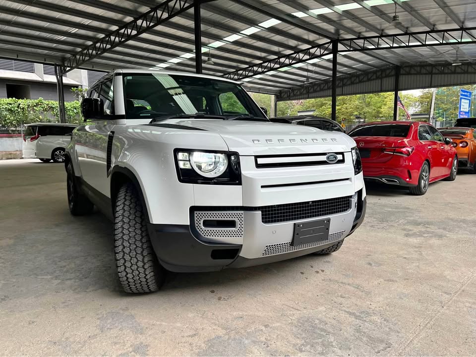 2020 Range Rover Defender 110