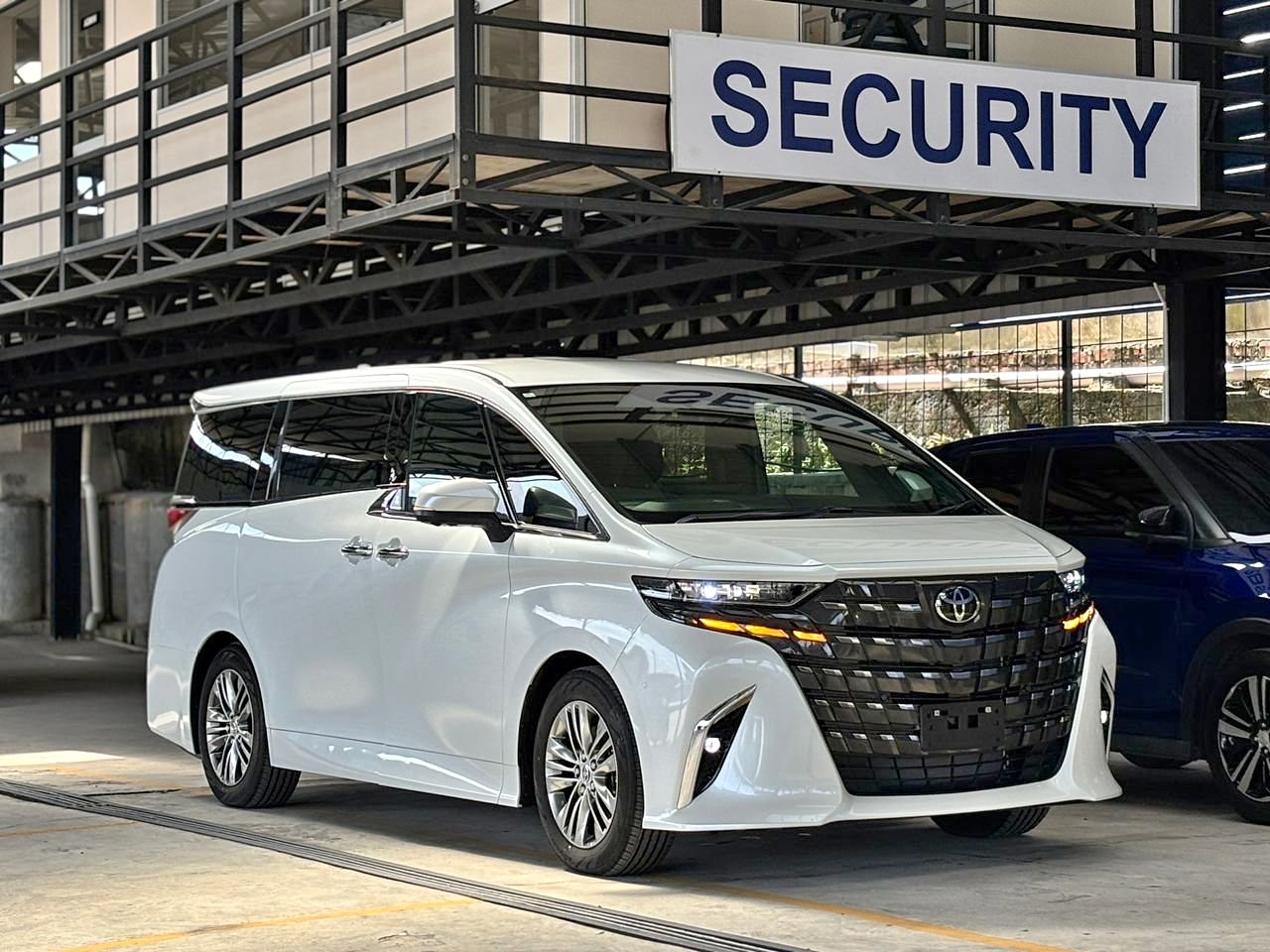 2024 Toyota alphard 2.5 z-spec new model gared 6a / mileage 0k