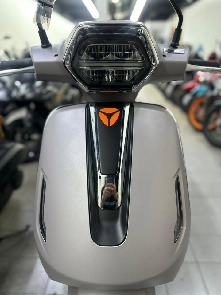 2025 NEW YADEA RS20 Electric Scooter new yadea rs20 electric scooter