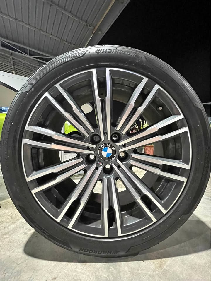 BMW 18inch Ori Rim With Hankook Tyres (1 set)
