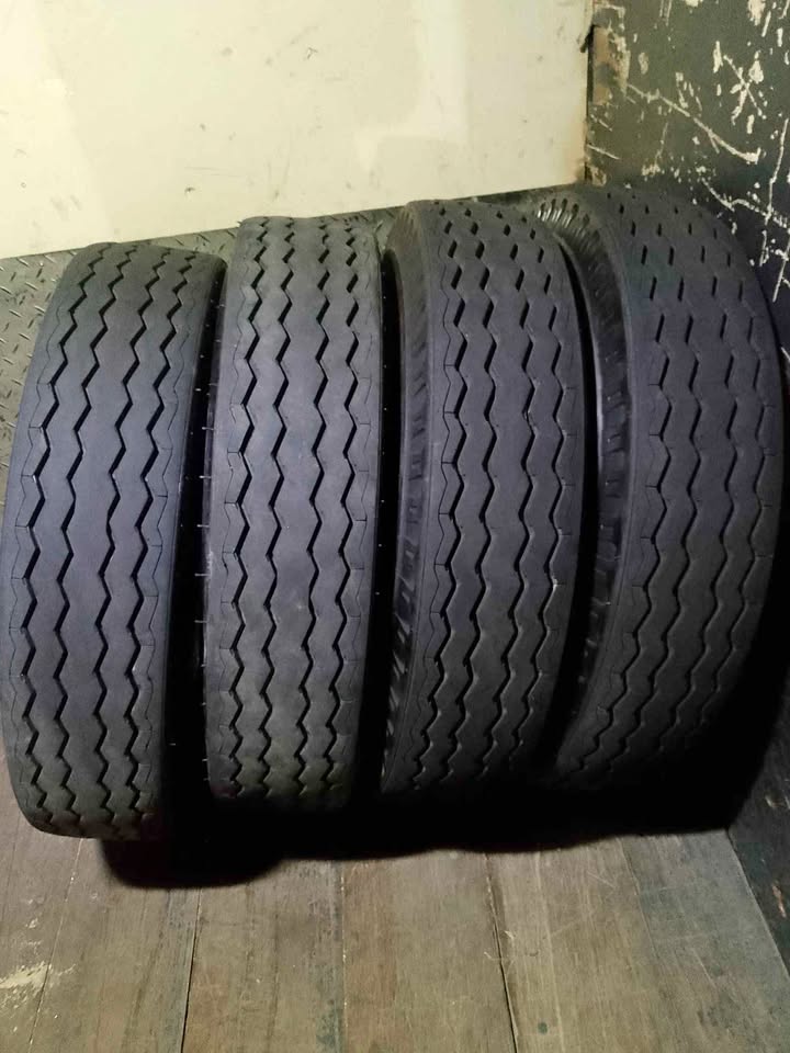 Used lorry tyre for sale