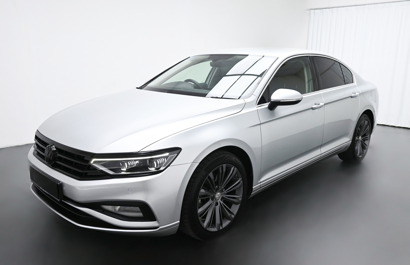 VOLKSWAGEN PASSAT 2.0 ELEGANCE