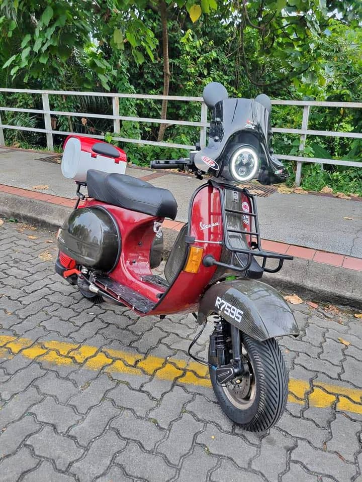 VESPA PX200 TOURING