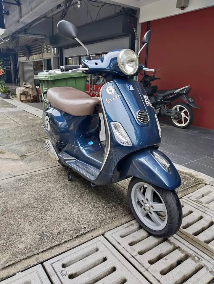 2012 Used Sale Vespa LX150 Scooter 💙 like new