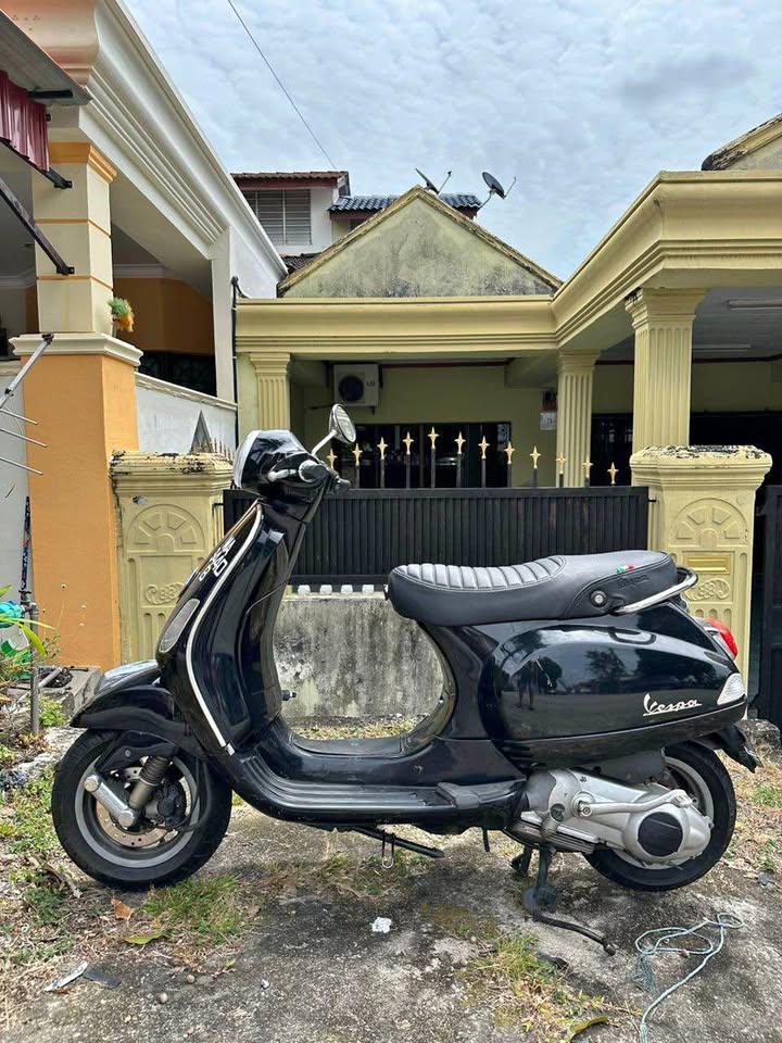 Vespa LX150 2014