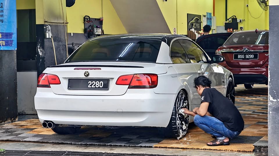 Bandar Kuala Lumpur, WLY