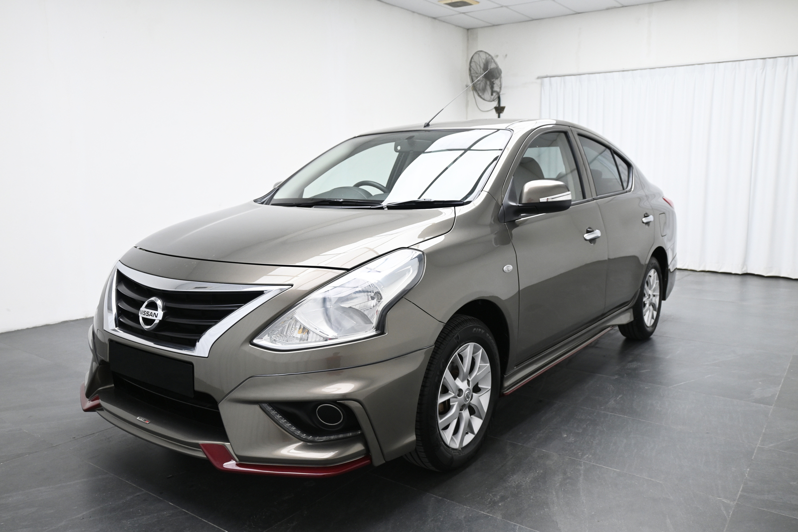 NISSAN ALMERA 1.5E AT