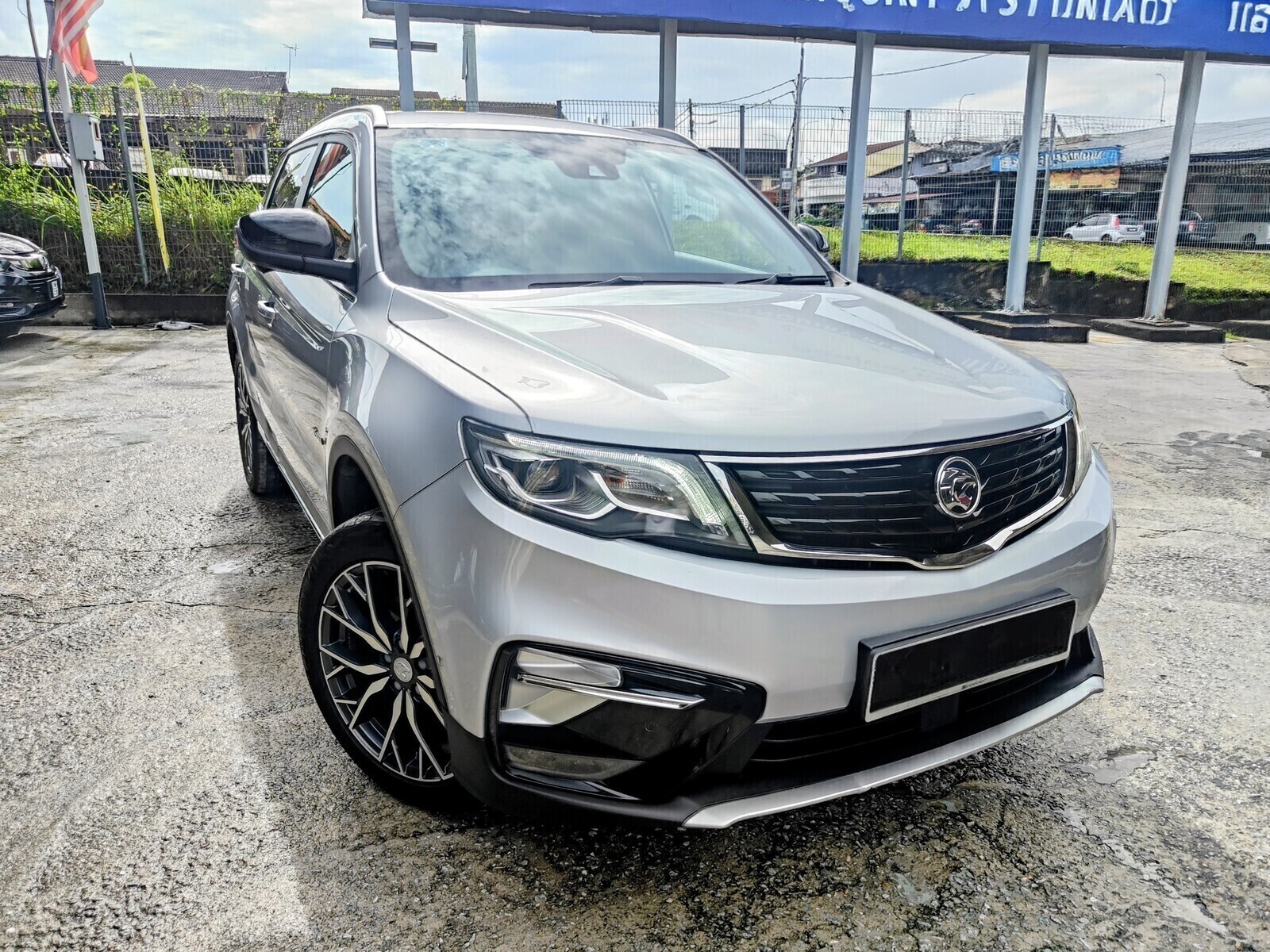 PROTON X70 1.5 TGDI PREMIUM 2WD