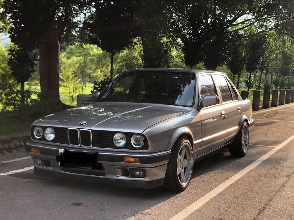 Bmw e30 318i m40