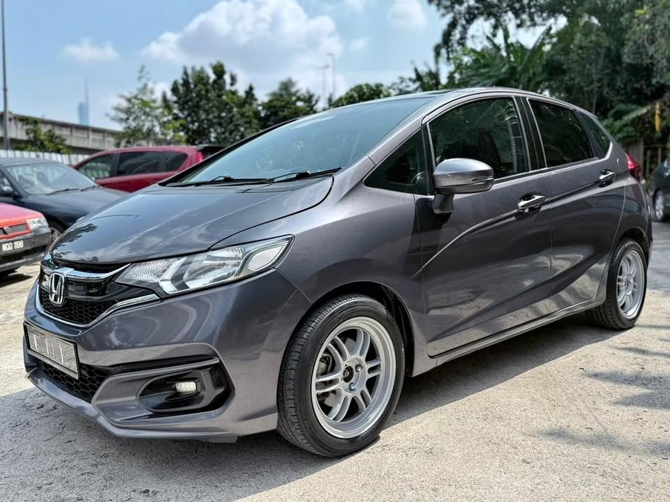 2019 HONDA JAZZ 1.5 V AUTO