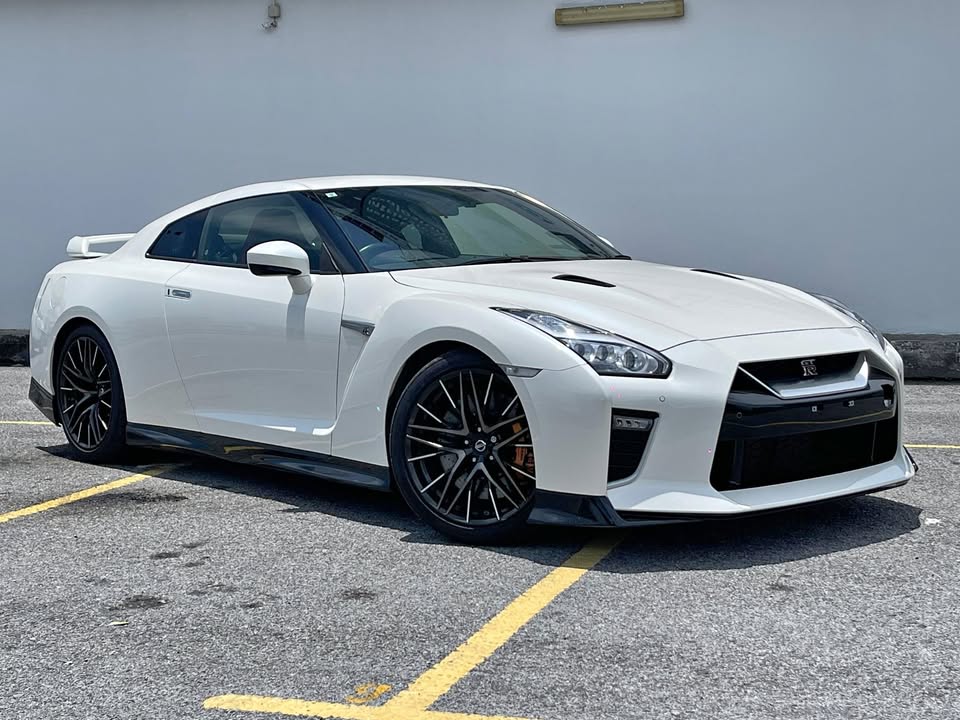 2021 Nissan GT-R R35 Premium E...