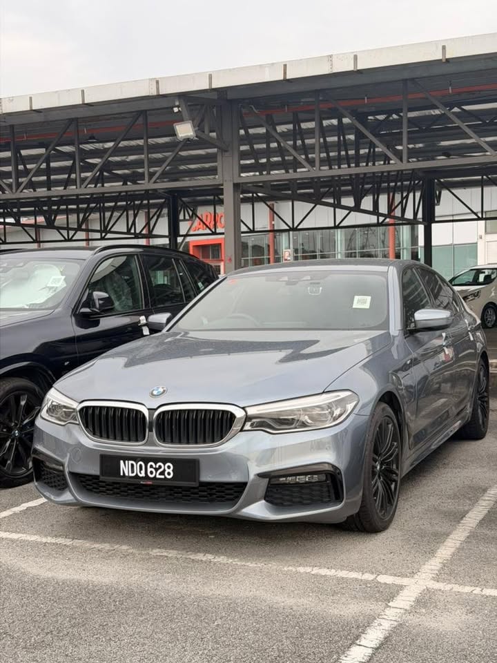 2020 BMW 530E M SPORT 2.0 AT PM FOR MORE DETAILS