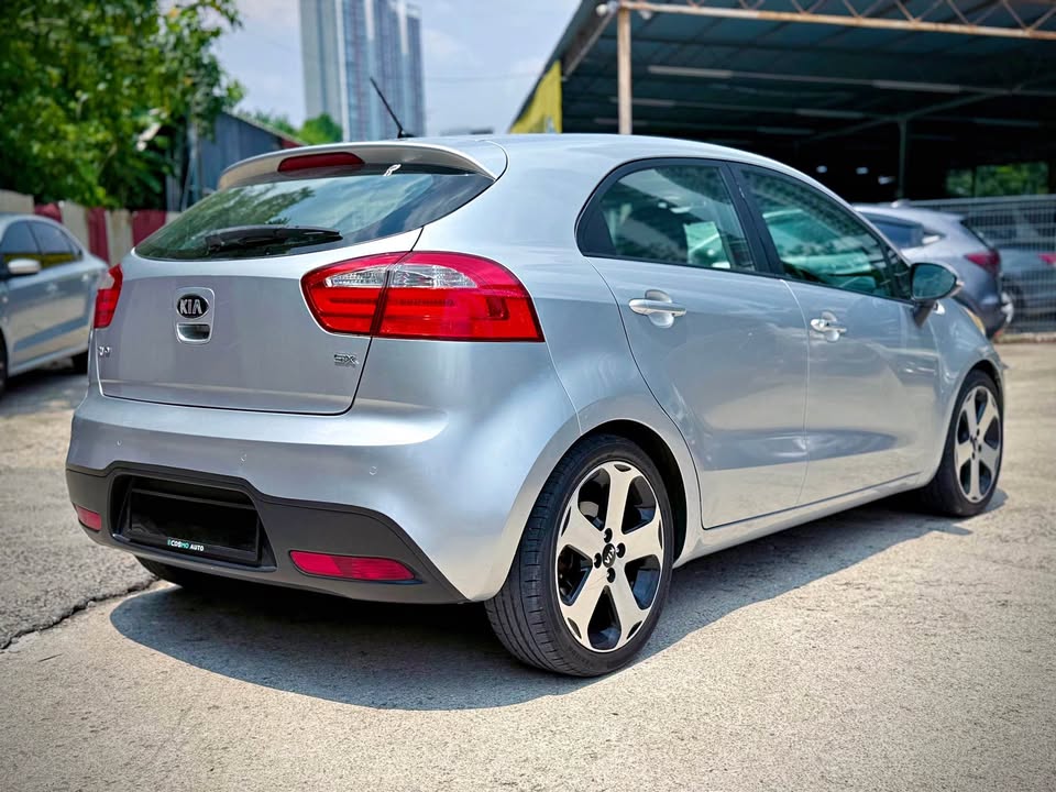 2014 Kia rio 1.4 sx auto bulan...