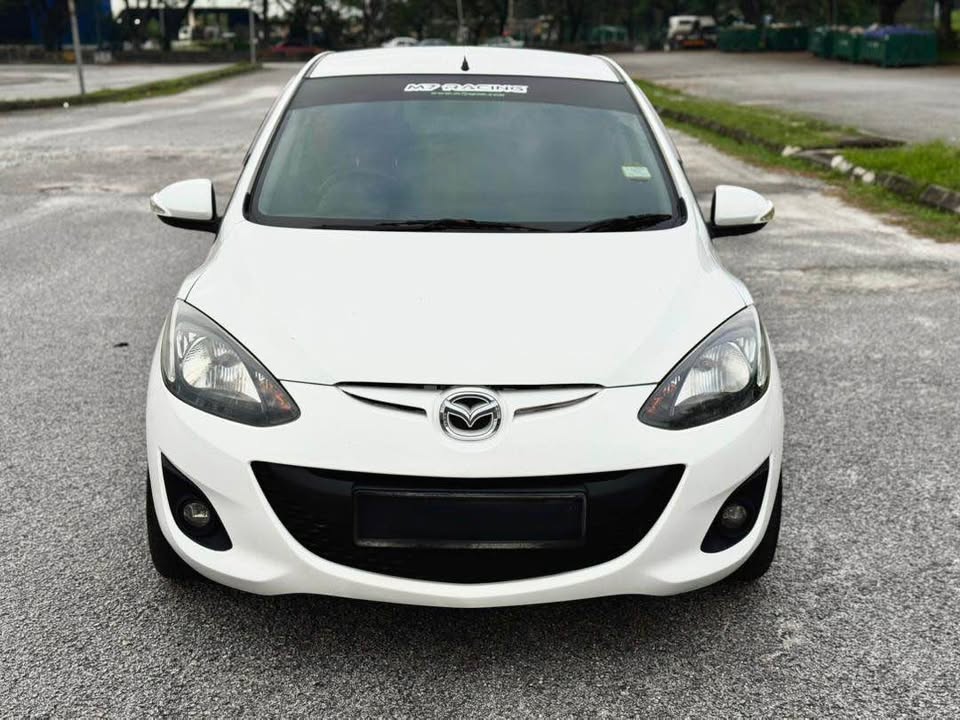 MAZDA 2 1.5 2011 | REKA BENTUK...