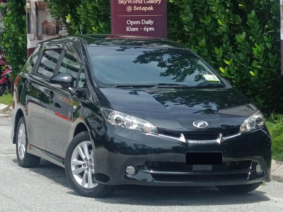 2011 / 2016 Toyota wish  1.8 (a)