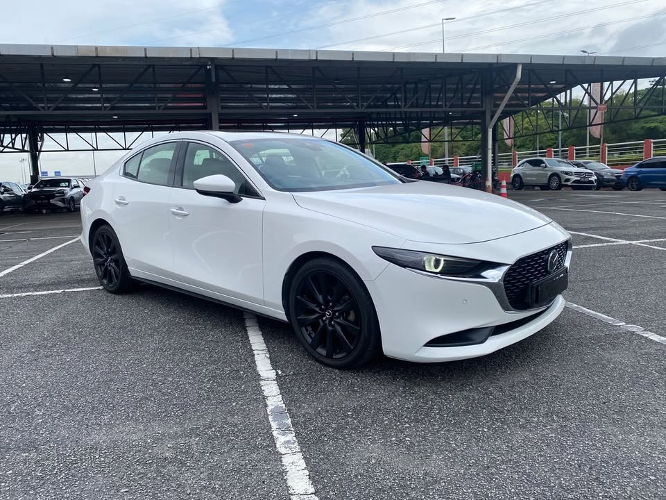2021 MAZDA 3 SKYACTIV HIGH PLU...