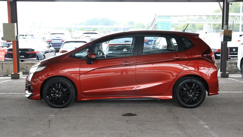 2020 HONDA JAZZ V I-VTEC 1.5 A...