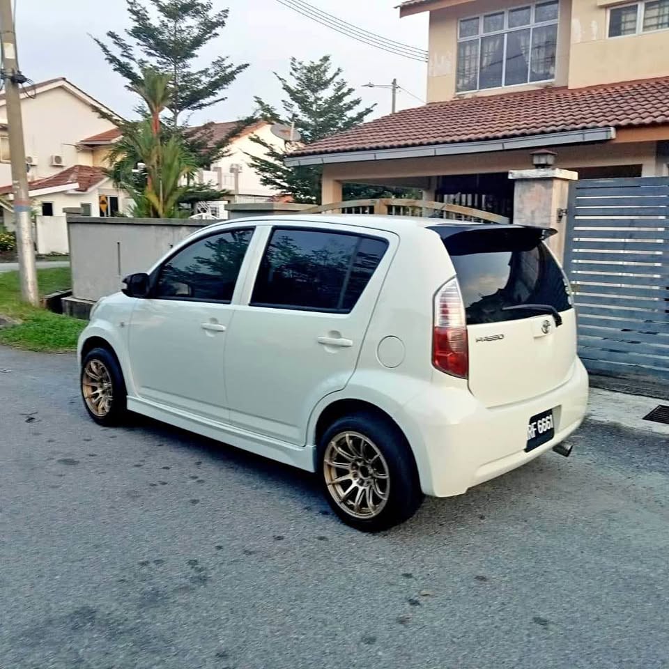 Perodua Myvi 1.3 Auto Ezi Tahun 2008