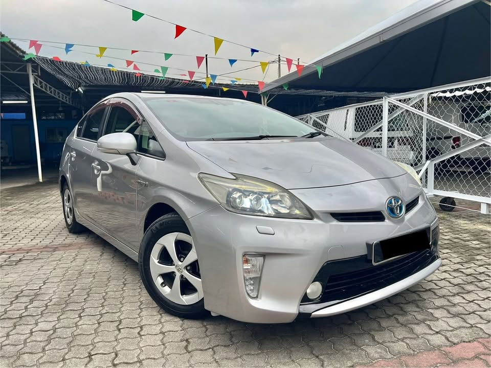 2012 TOYOTA PRIUS 1.8 LUXURY (...