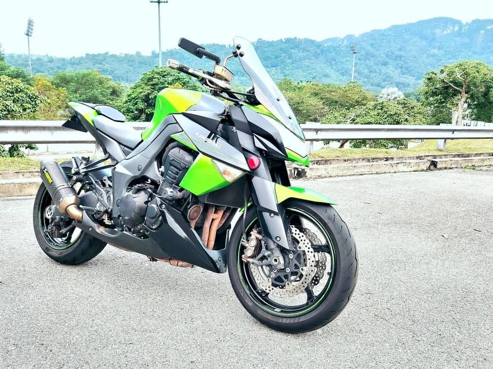 2010 / 2011 kawasaki z1000