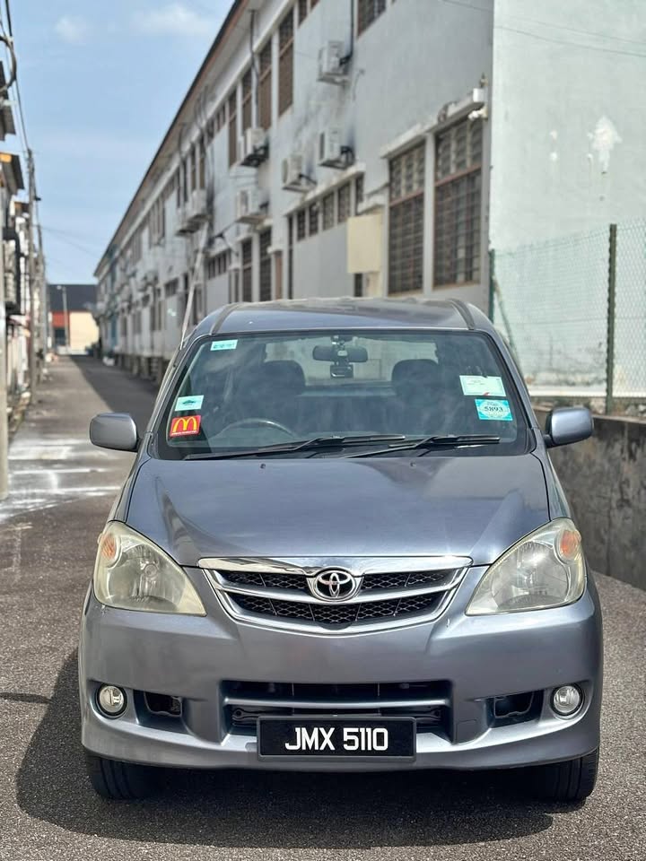 TOYOTA AVANZA G 2011 1.5CC AUTO [hidden information] RADIO AIR COND SPORT RING AlARM