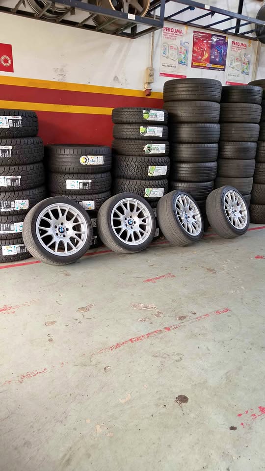 RIM BBS FOR SALE 18" 8JJ ET 20 REPLICA