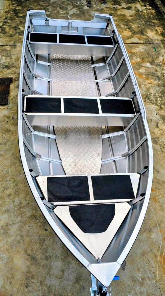 15.5ft Fully Welded Aluminium Boat for Sale!!! Lightweight, Durable & Built for Adventure!!!
