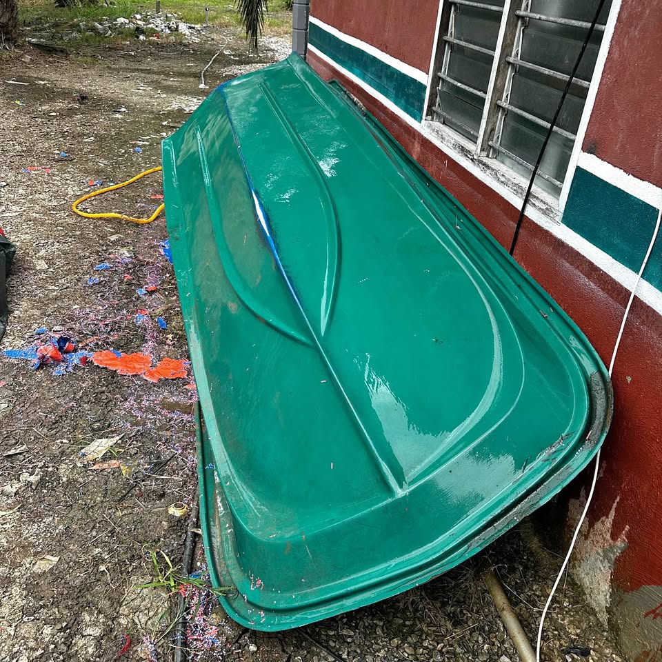 Sampan fiber 12kaki ingin dilepaskan