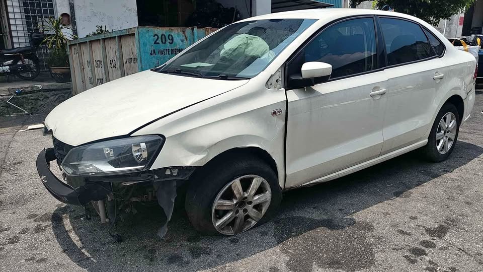 POLO 1.6 SEDAN USED PARTS FOR SALE